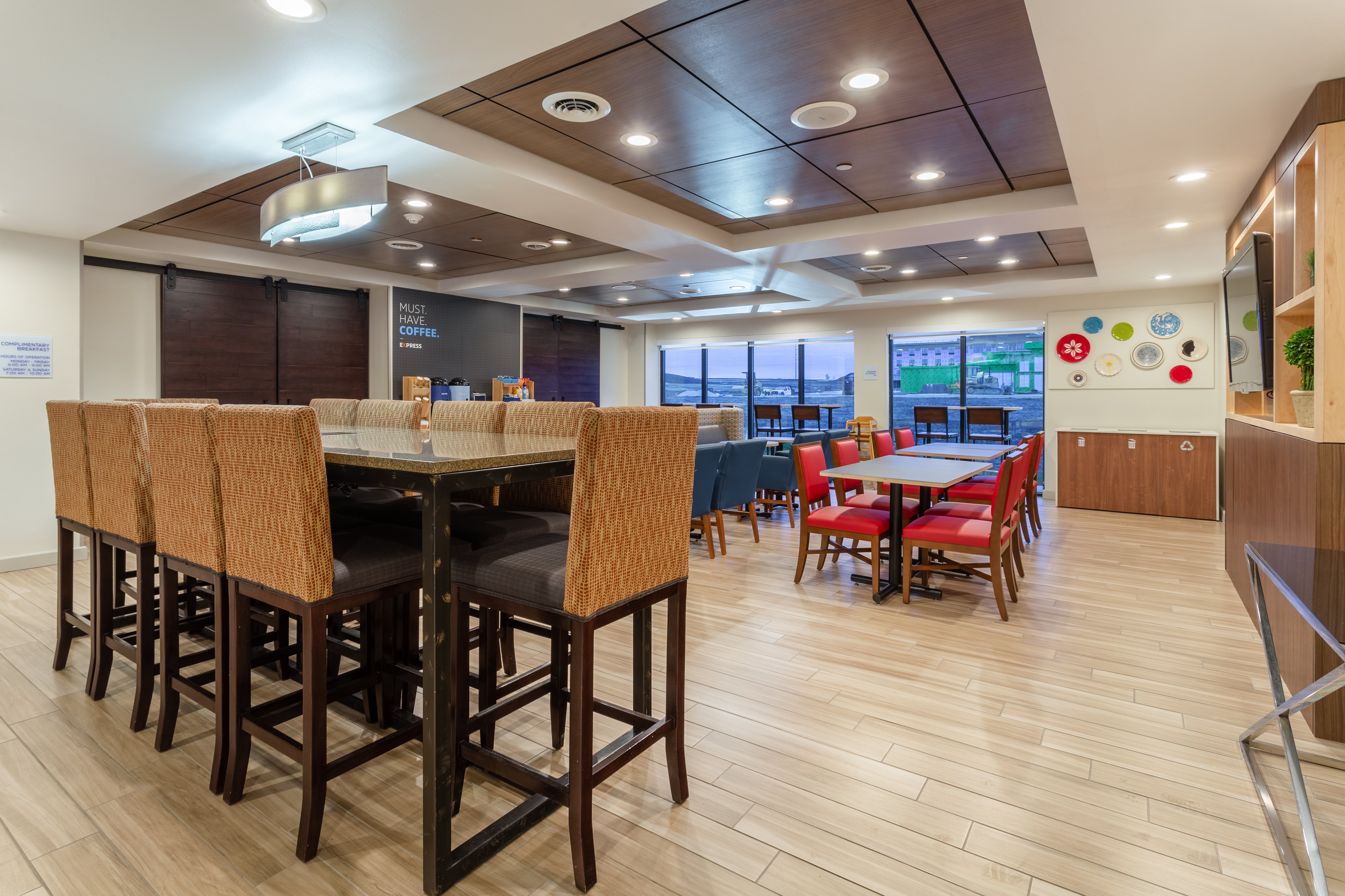 holiday inn express and suites cedar falls waterloo by ihg