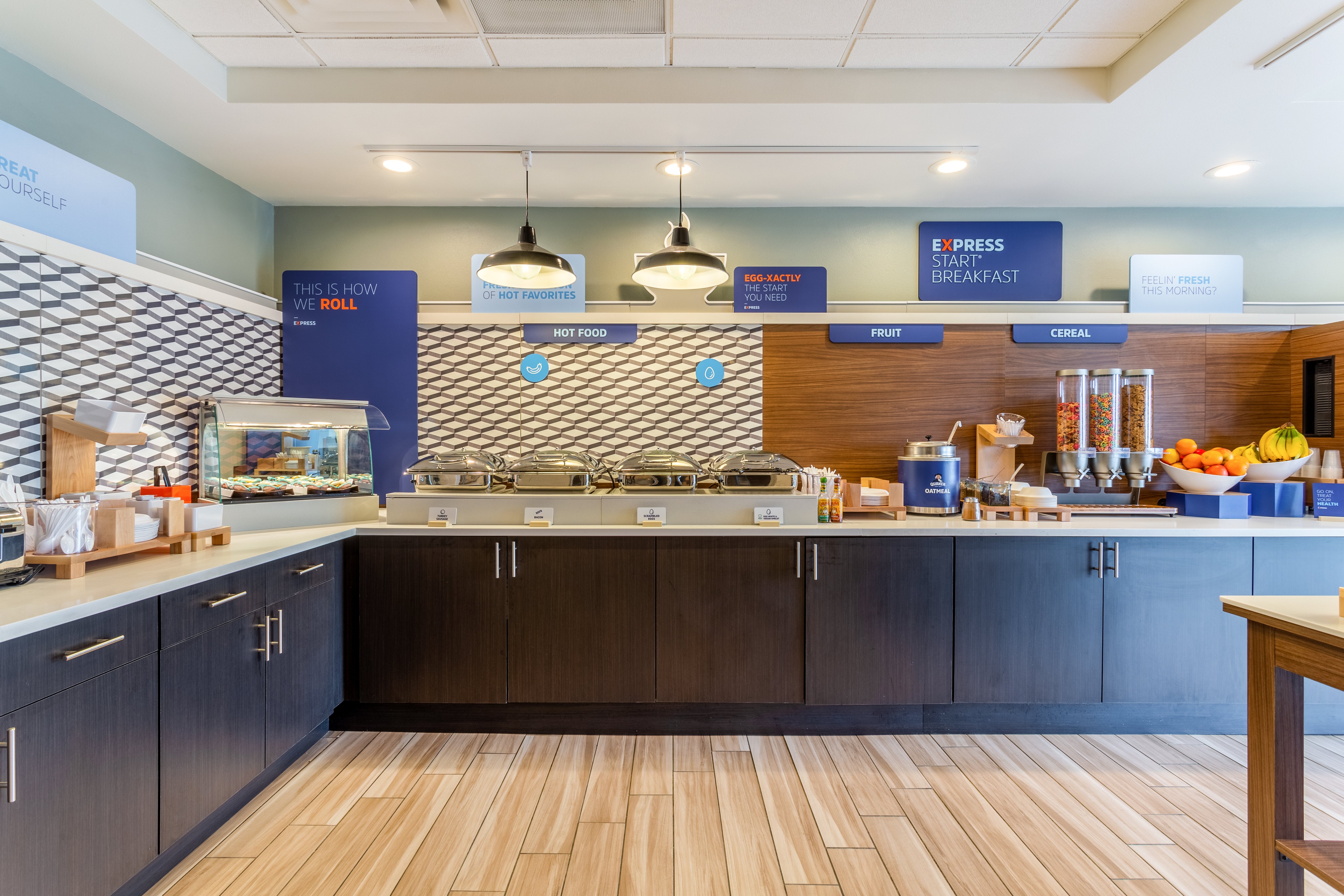 holiday inn express and suites cedar falls waterloo by ihg