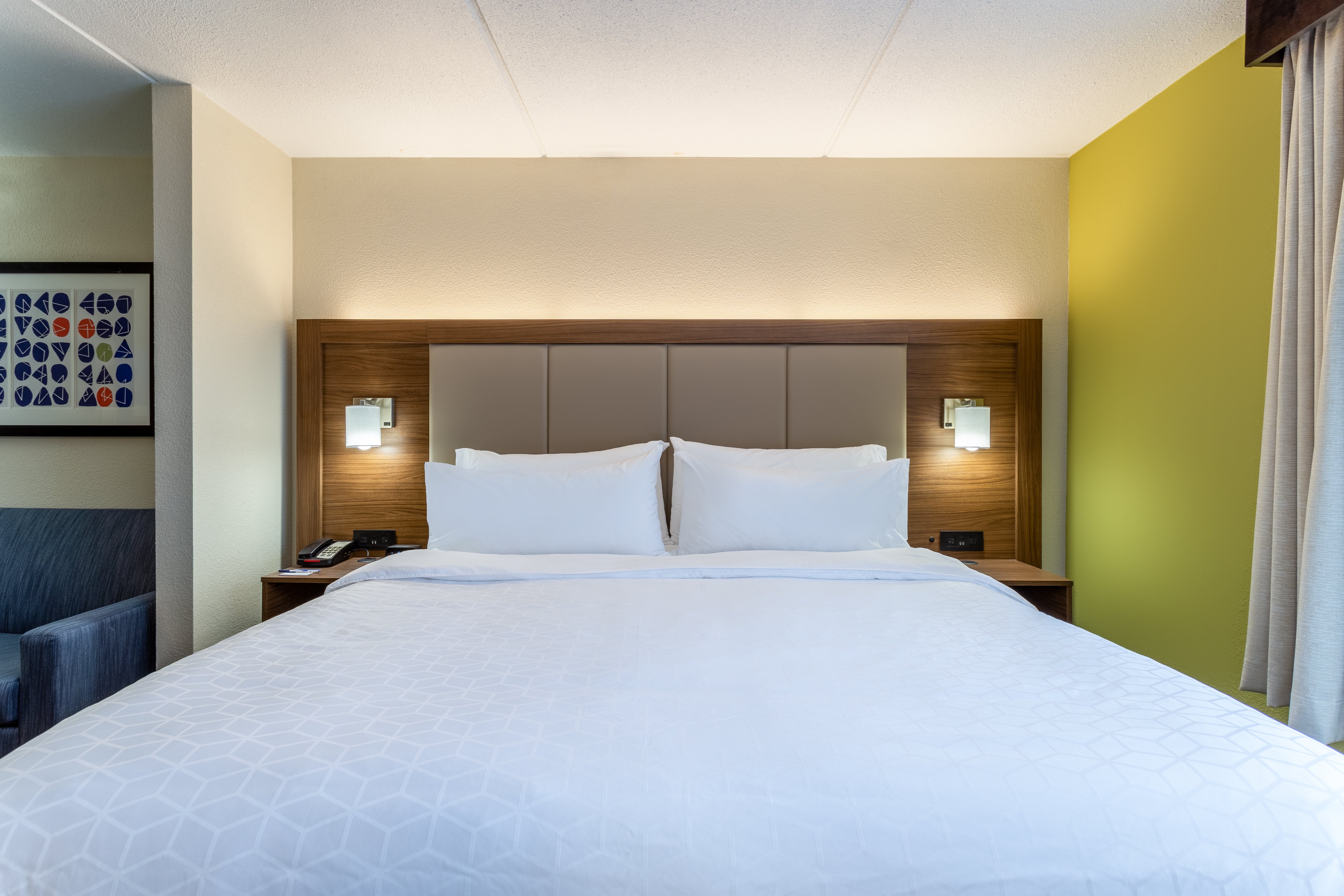 holiday inn express and suites cedar falls waterloo by ihg