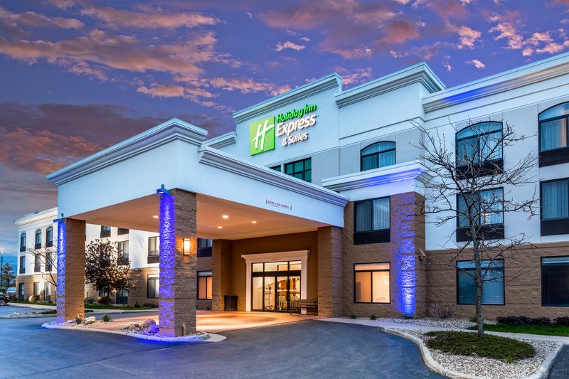 holiday inn express and suites cedar falls waterloo by ihg
