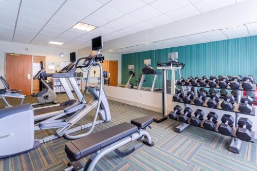 holiday inn express and suites cedar falls waterloo by ihg