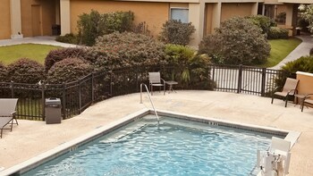 quality inn and suites statesboro area