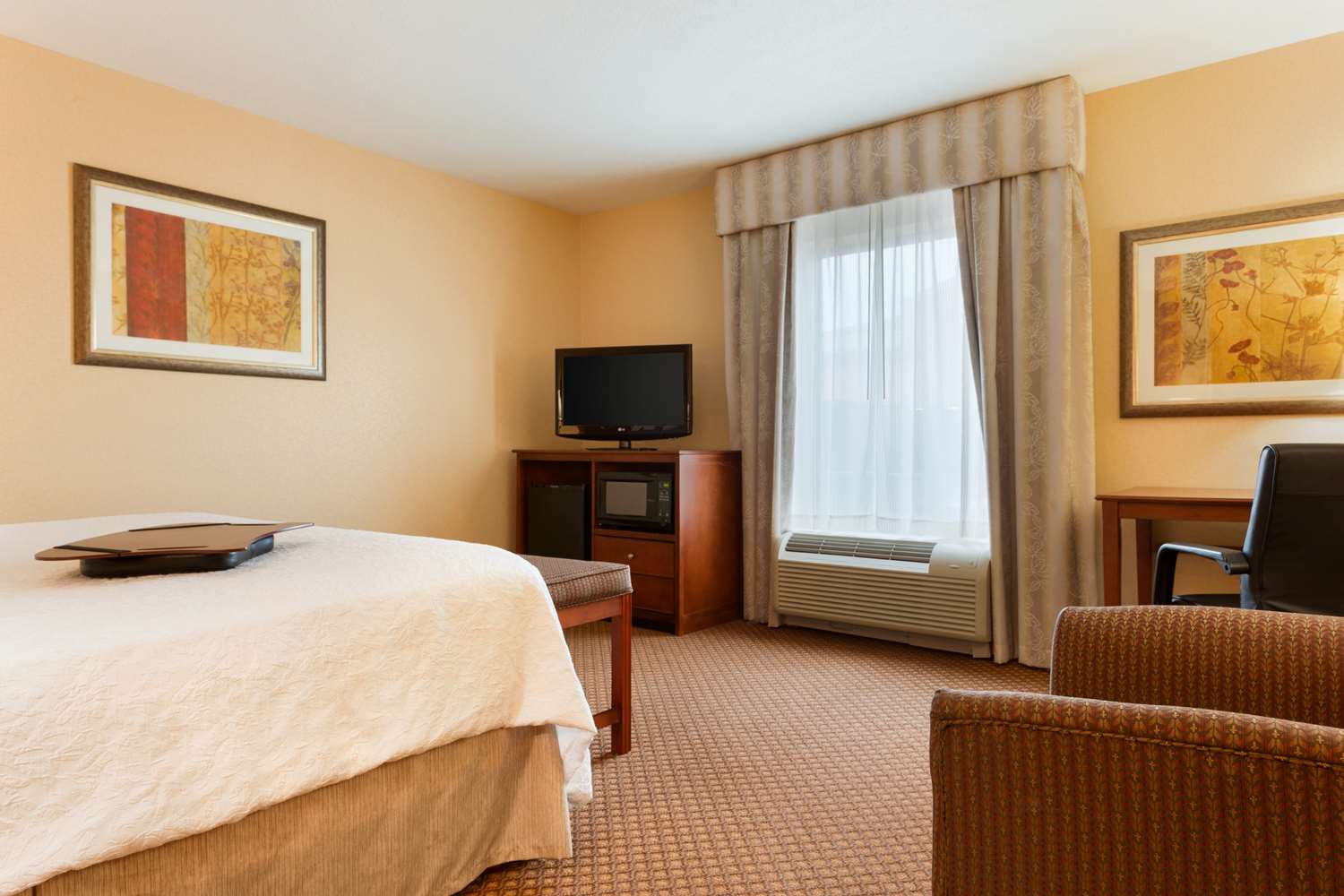 hampton inn and suites detroit chesterfield township