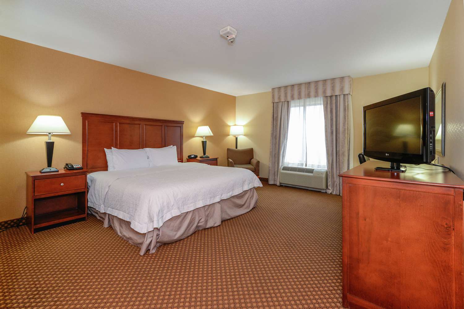 hampton inn and suites detroit chesterfield township