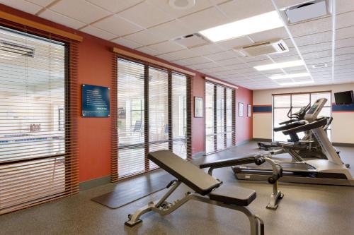 hampton inn and suites detroit chesterfield township