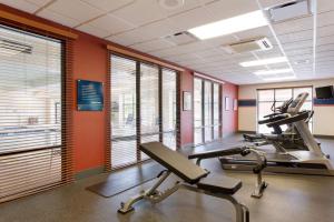 hampton inn and suites detroit chesterfield township
