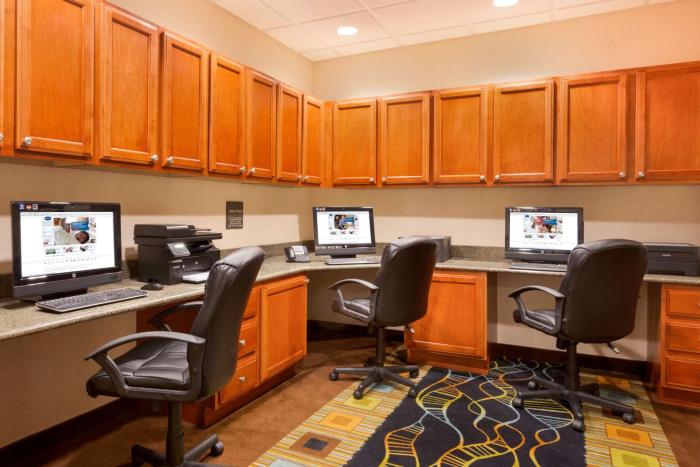 hampton inn and suites detroit chesterfield township