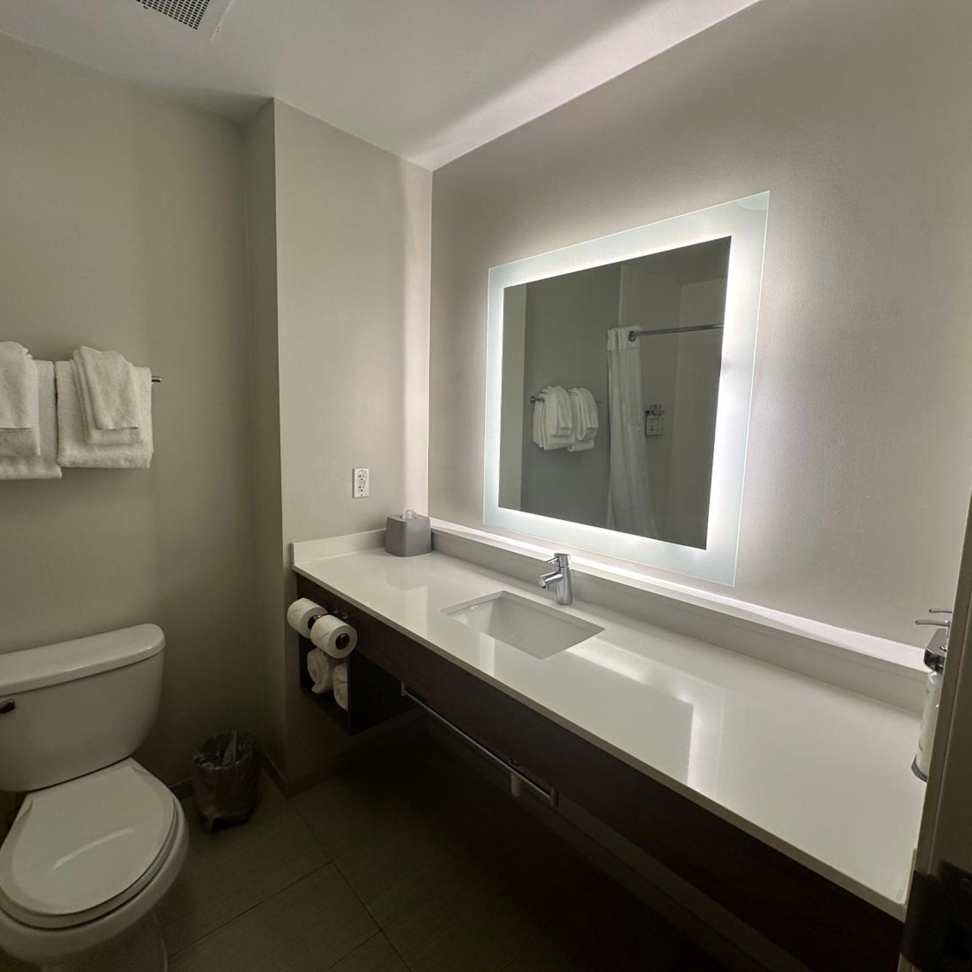 holiday inn express and suites chesterfield by ihg