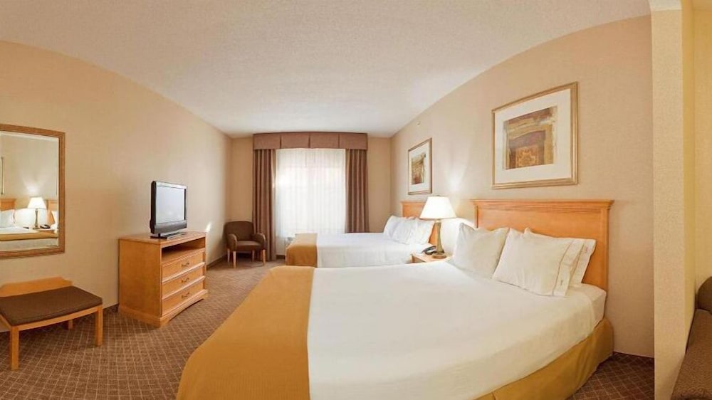 holiday inn express and suites chesterfield by ihg