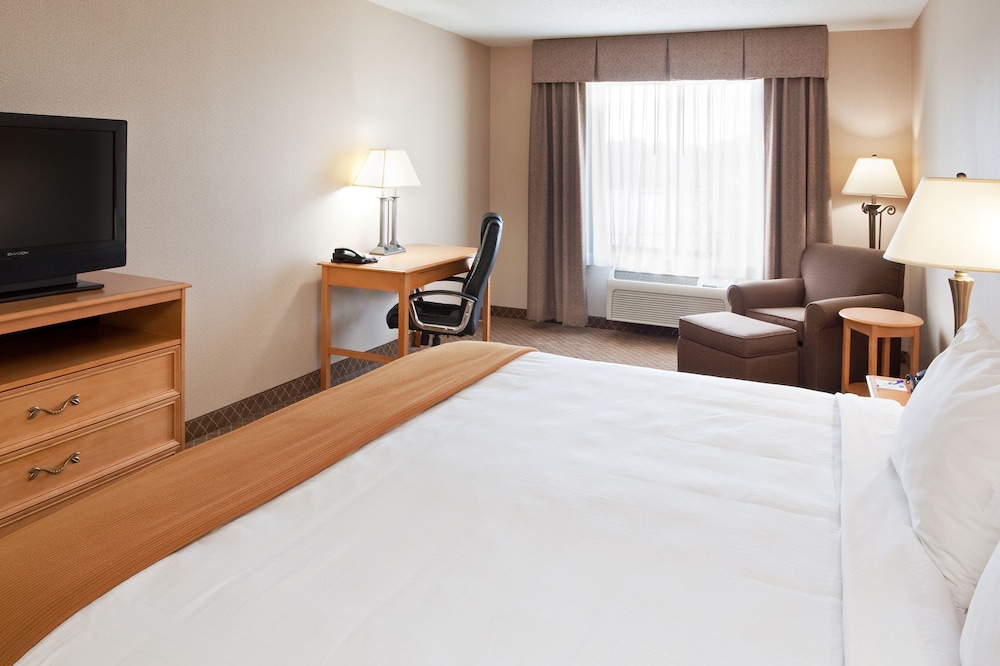 holiday inn express and suites chesterfield by ihg