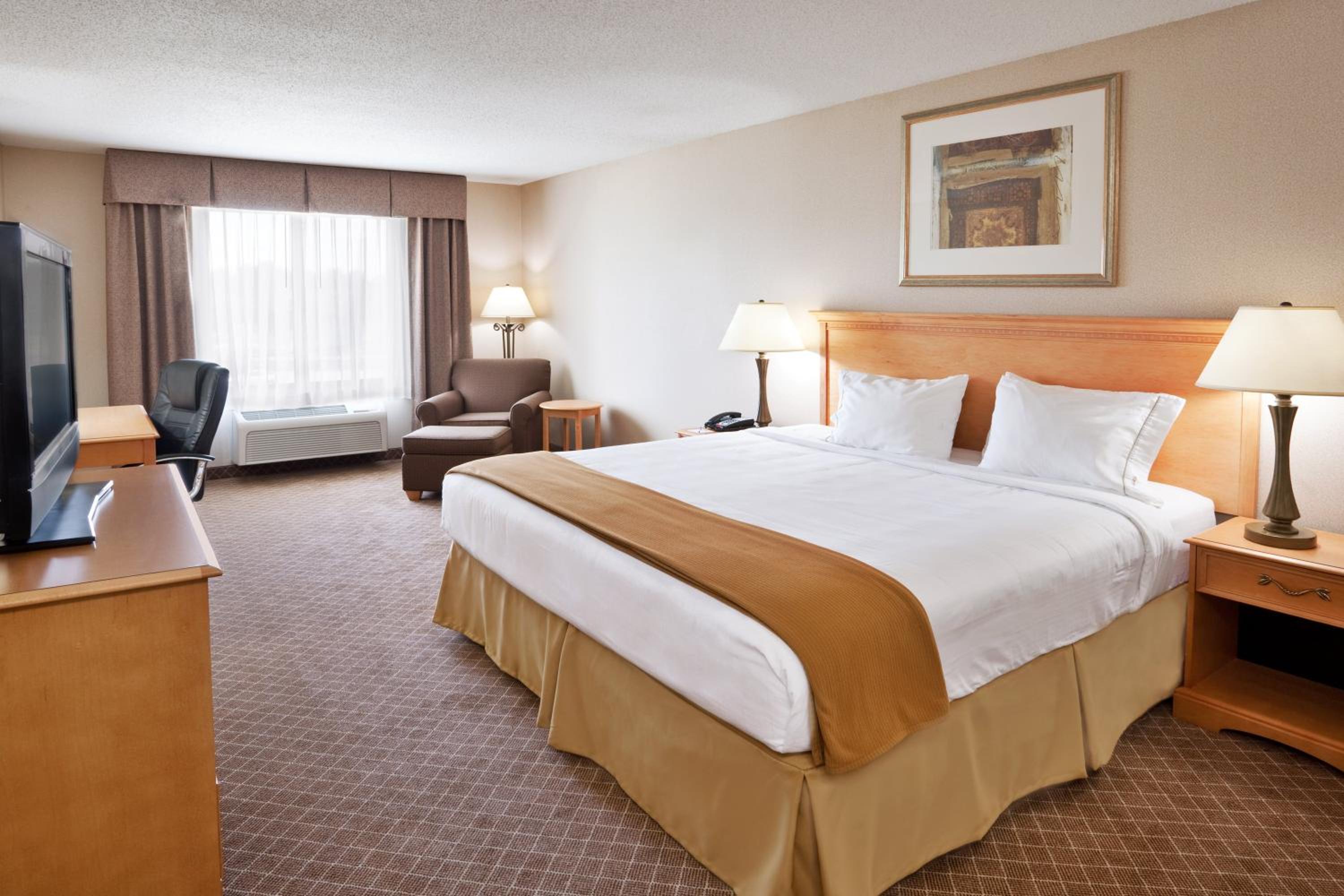holiday inn express and suites chesterfield by ihg