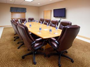 holiday inn express and suites chesterfield by ihg