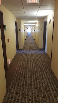 Comfort Inn & Suites Near University Of Wyoming,Cheyenne>>Albany,3 star