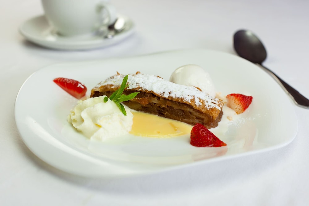 olivers restaurant and lodge