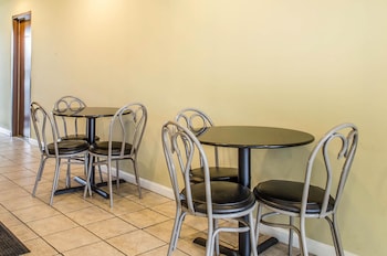 rodeway inn shippensburg