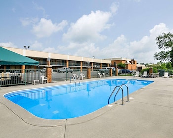 quality inn lewisburg