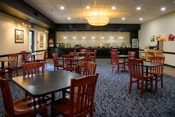 quality inn lewisburg