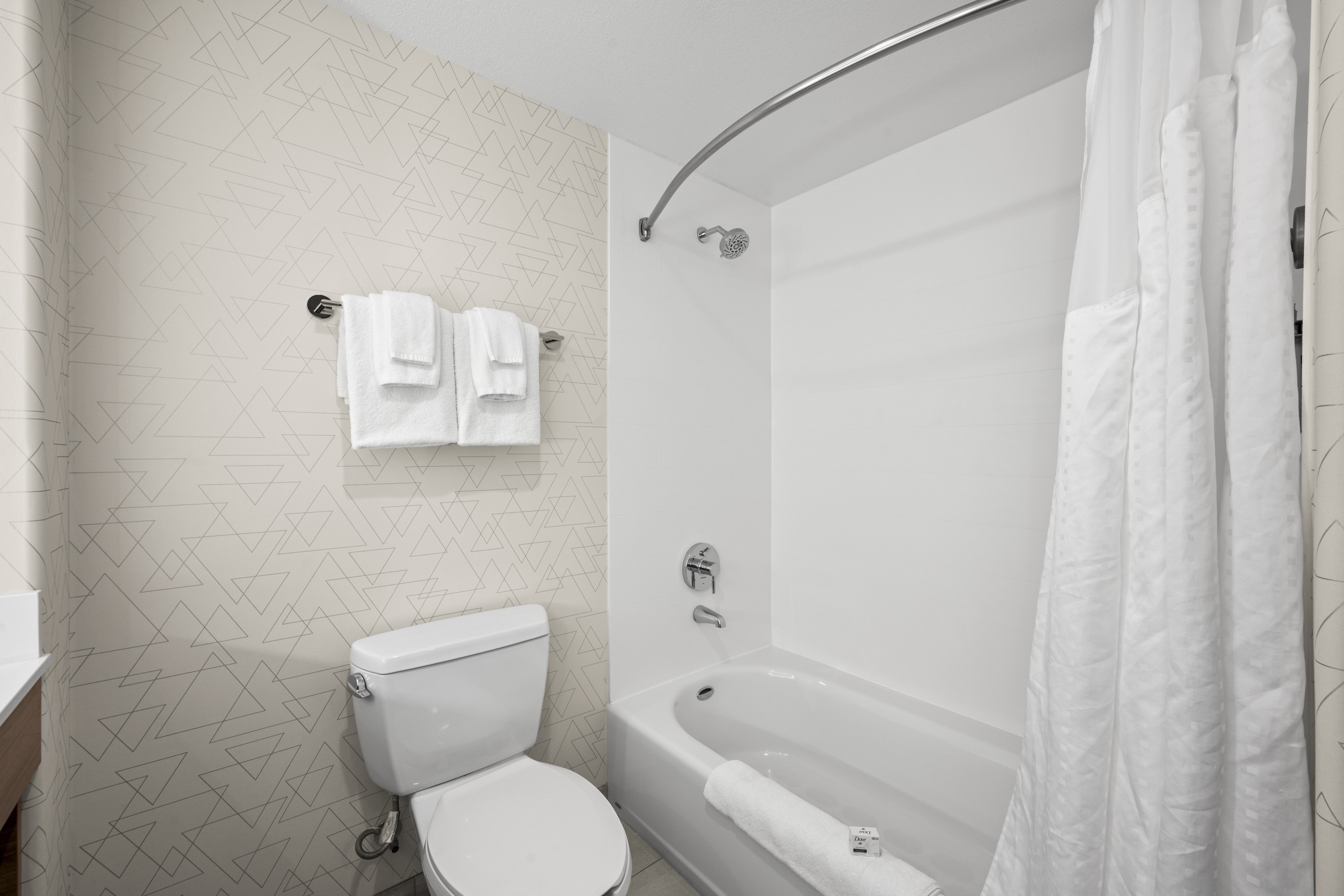 holiday inn express hotel and suites lincoln by ihg