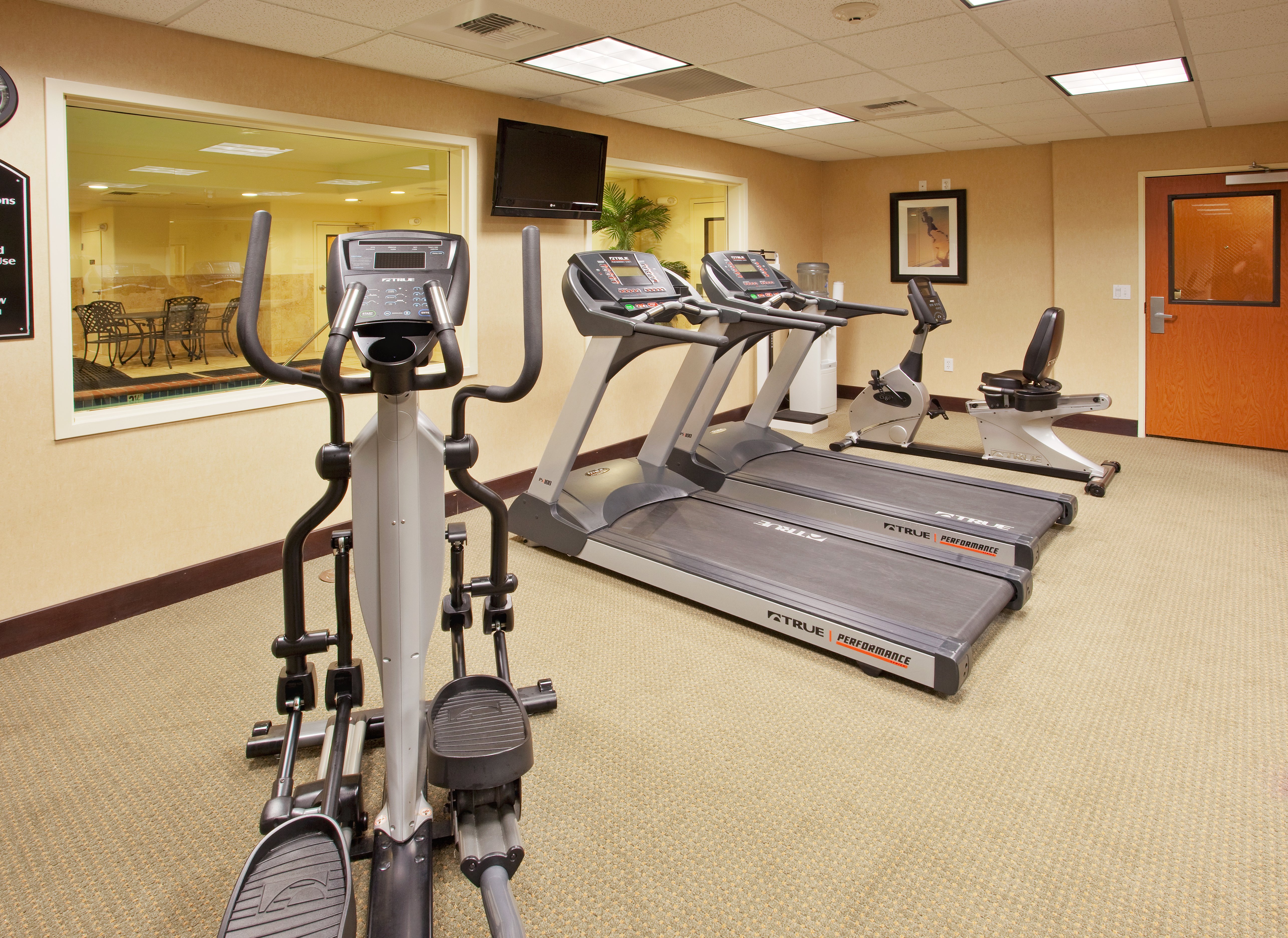 holiday inn express hotel and suites lincoln by ihg