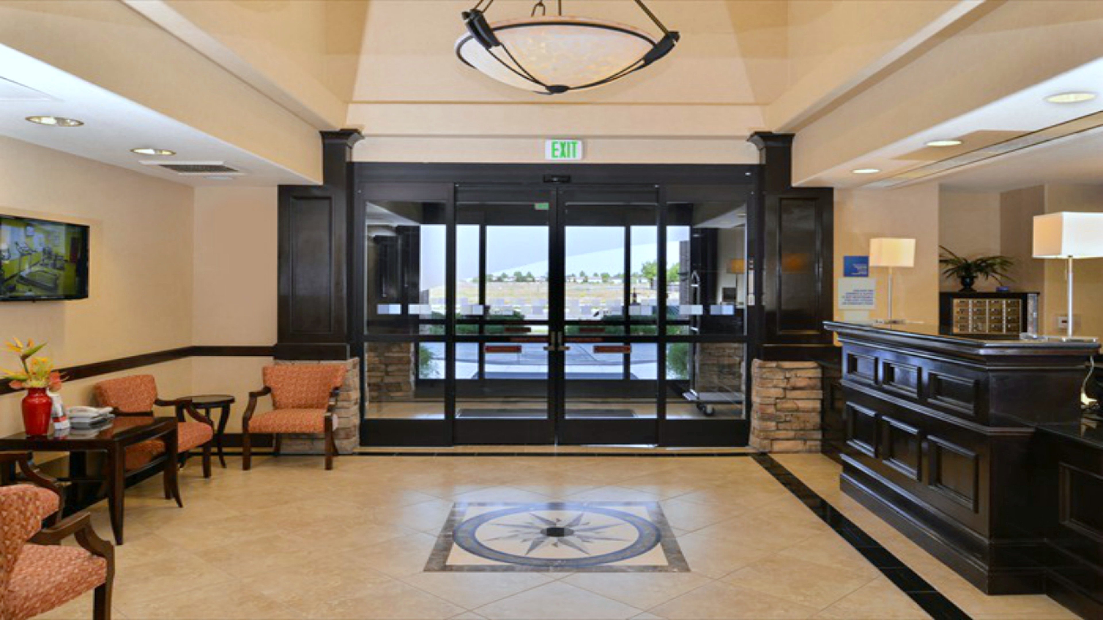 holiday inn express hotel and suites lincoln by ihg