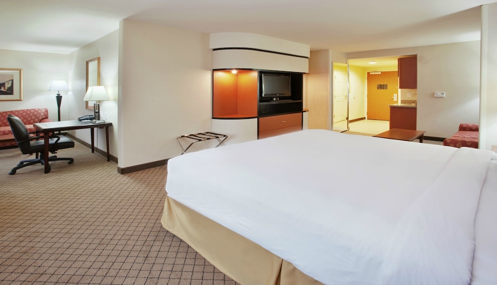 holiday inn express hotel and suites lincoln by ihg