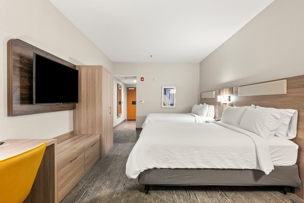 holiday inn express hotel and suites lincoln by ihg
