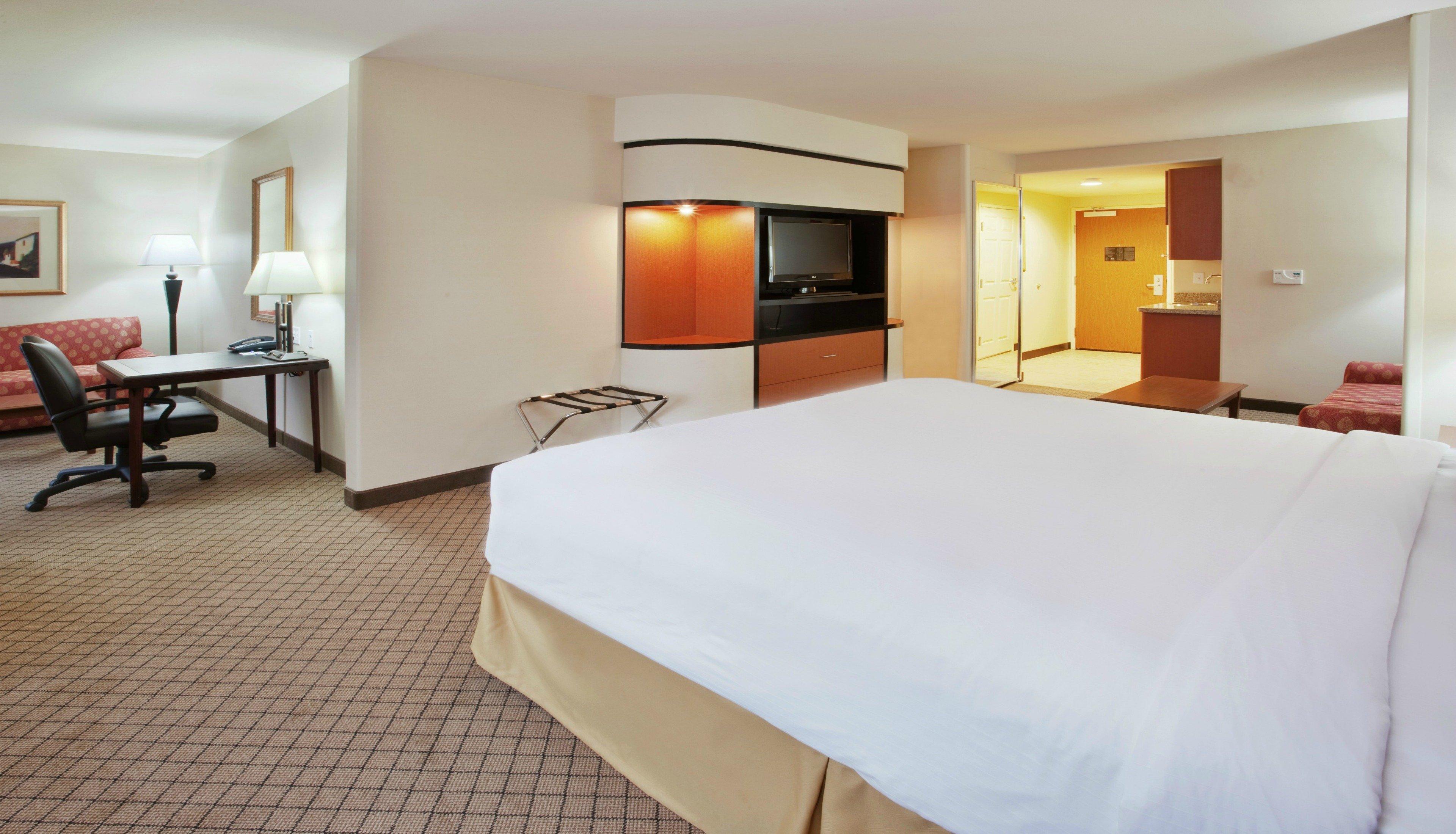 holiday inn express hotel and suites lincoln by ihg