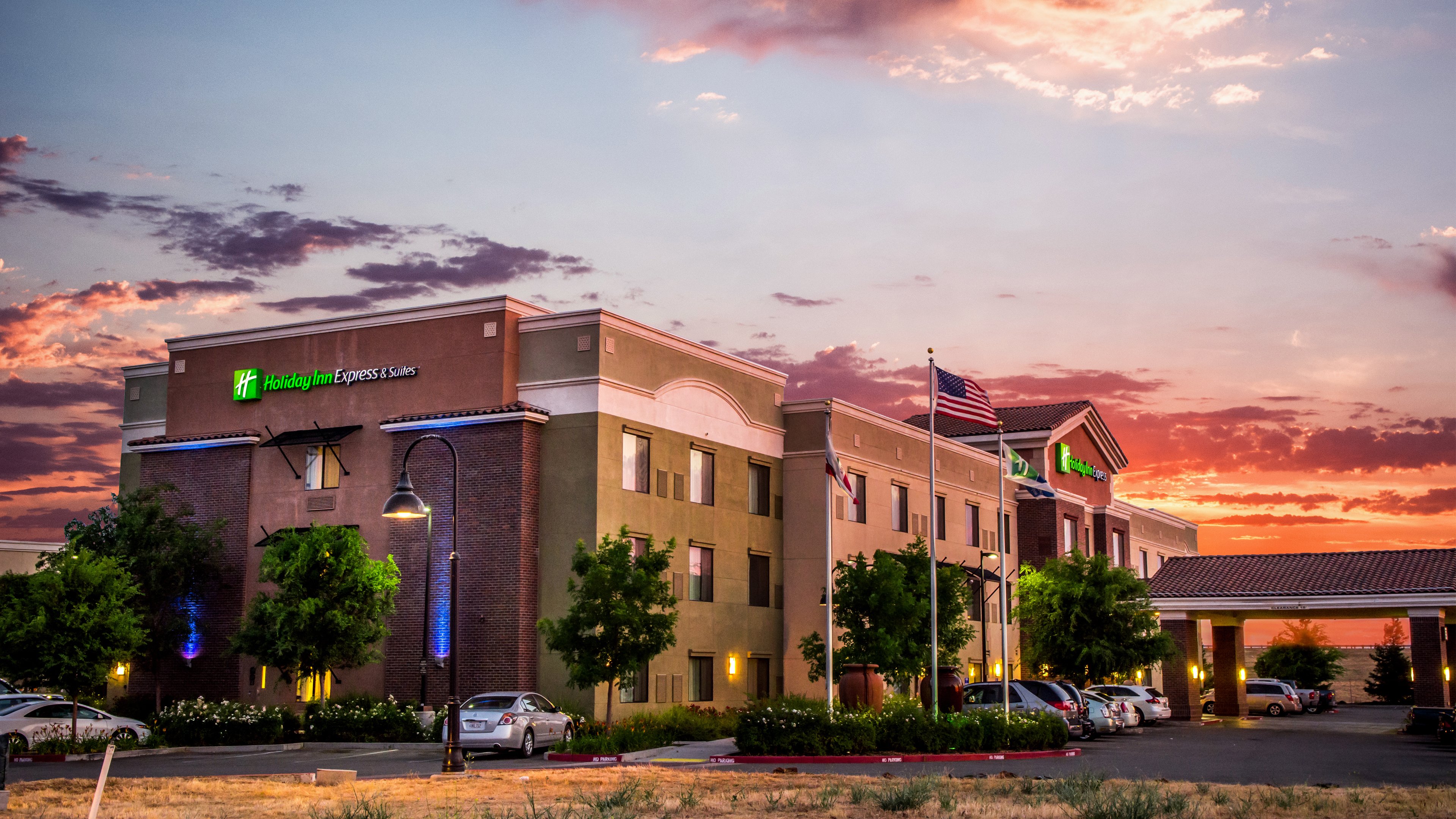 holiday inn express hotel and suites lincoln by ihg