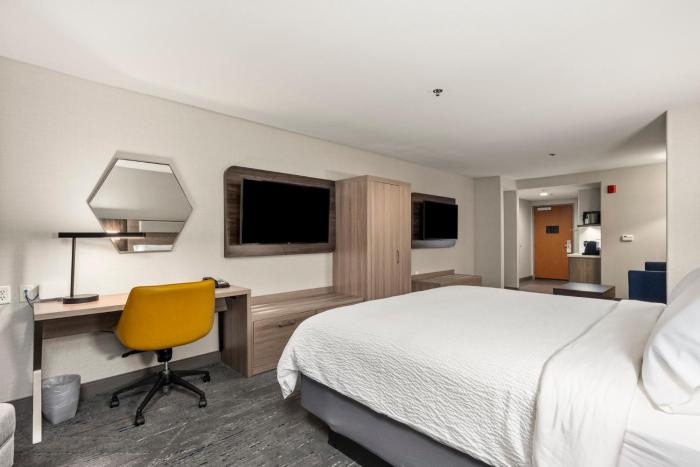 holiday inn express hotel and suites lincoln by ihg