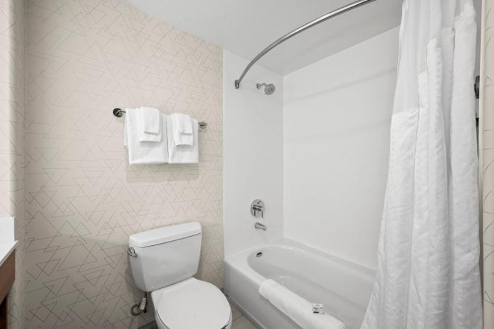 holiday inn express hotel and suites lincoln by ihg