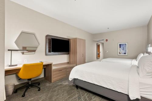 holiday inn express hotel and suites lincoln by ihg
