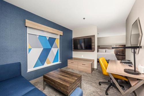 holiday inn express hotel and suites lincoln by ihg