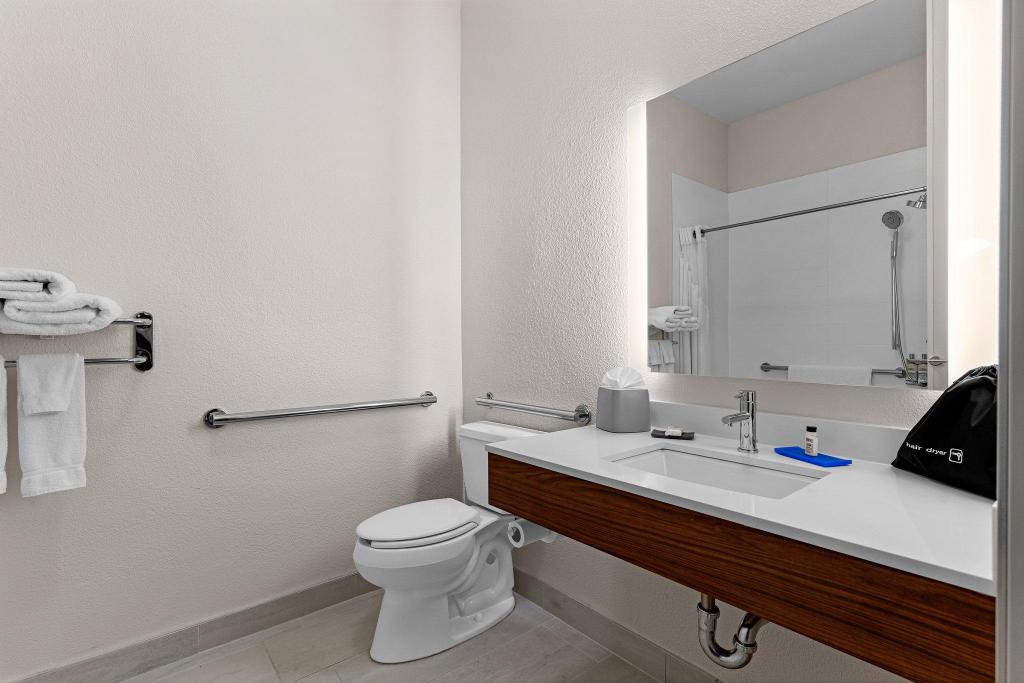 holiday inn express suites van buren ft smith area by ihg