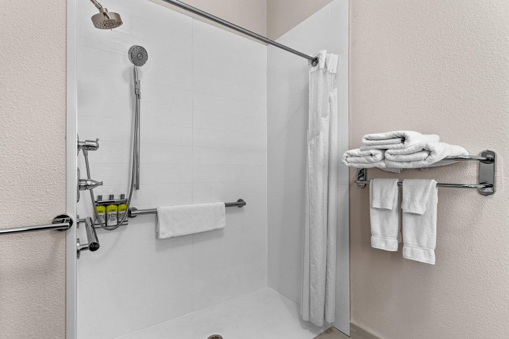 holiday inn express suites van buren ft smith area by ihg