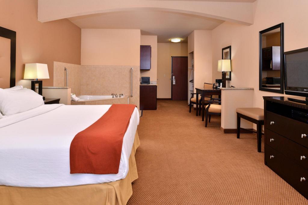 holiday inn express suites van buren ft smith area by ihg