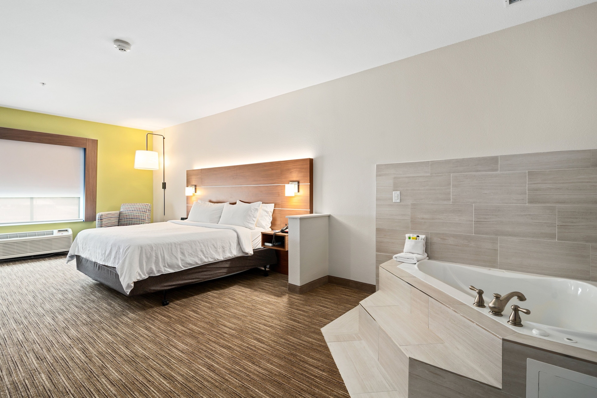 holiday inn express suites van buren ft smith area by ihg