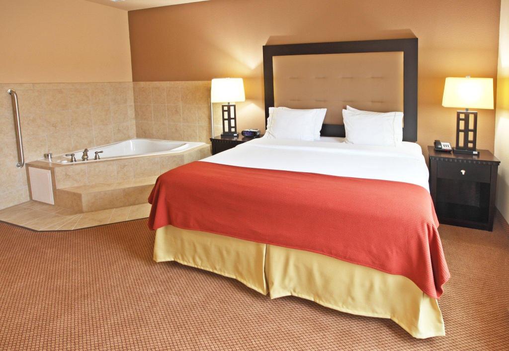 holiday inn express suites van buren ft smith area by ihg