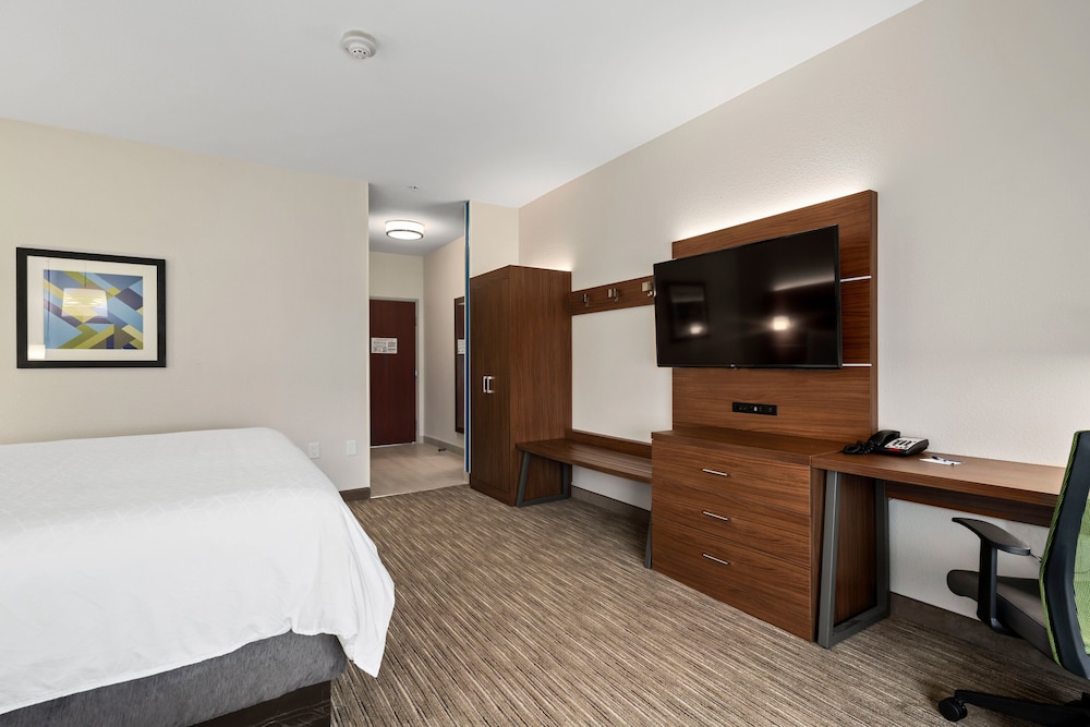 holiday inn express suites van buren ft smith area by ihg