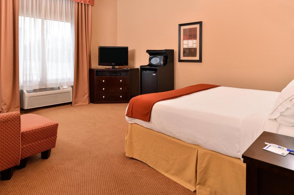holiday inn express suites van buren ft smith area by ihg