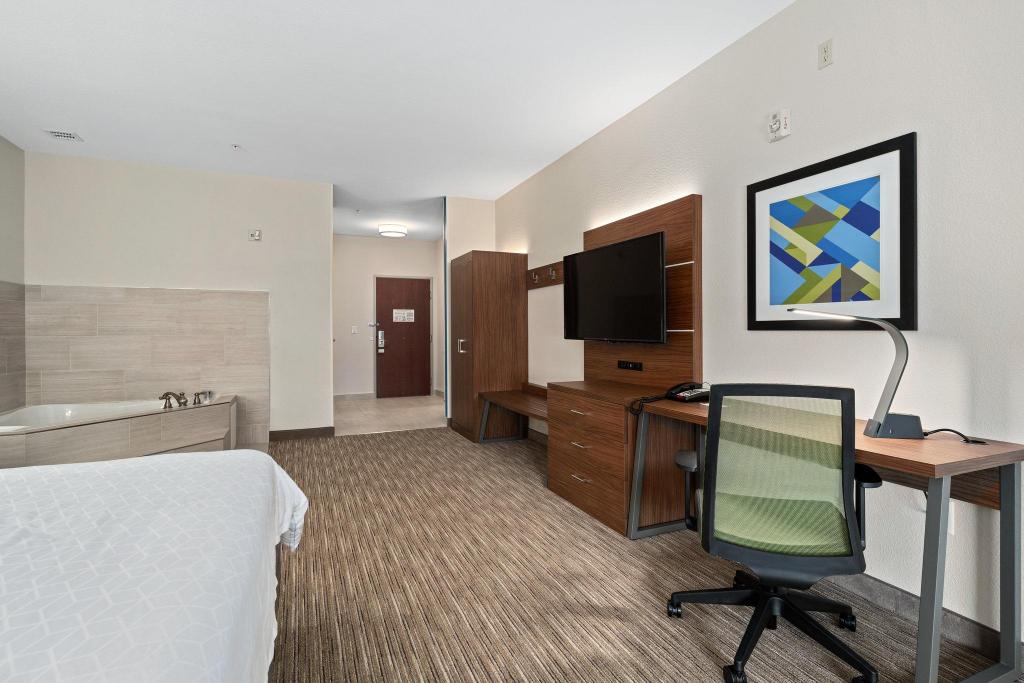 holiday inn express suites van buren ft smith area by ihg