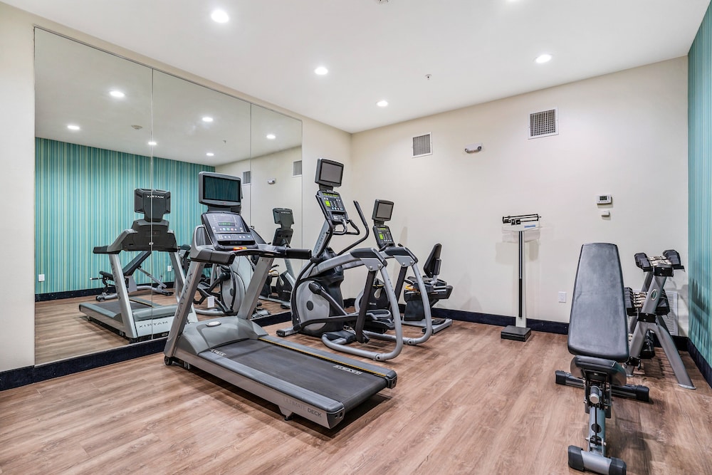 holiday inn express suites van buren ft smith area by ihg