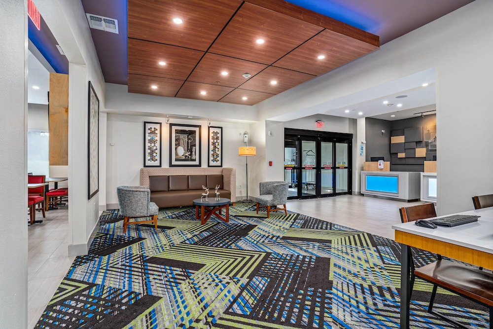 holiday inn express suites van buren ft smith area by ihg