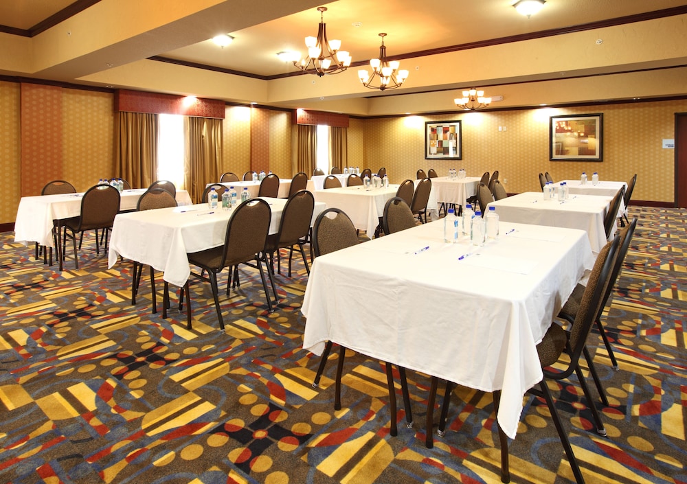 holiday inn express suites van buren ft smith area by ihg