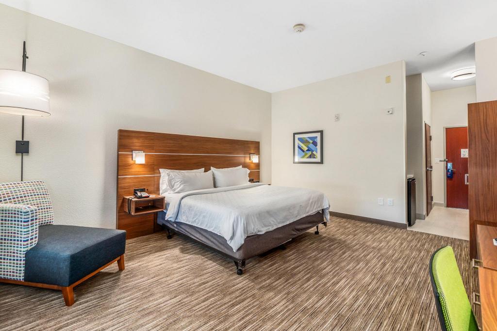 holiday inn express suites van buren ft smith area by ihg