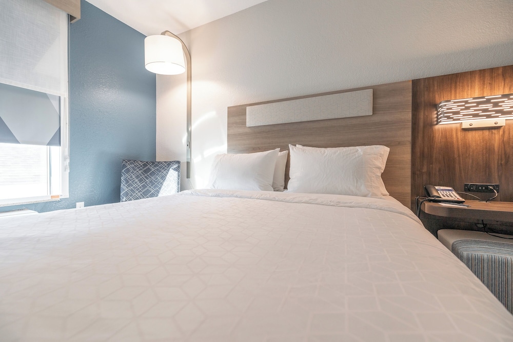 holiday inn express hotel and suites st robert by ihg