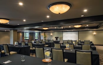 executive suites hotel and resort squamish