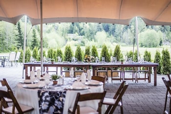 executive suites hotel and resort squamish