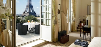 shangri la paris