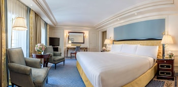 shangri la paris