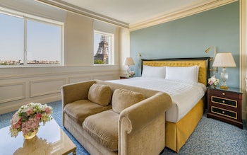 shangri la paris